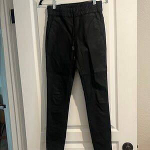 BEVY FLOG Black Casual Pants